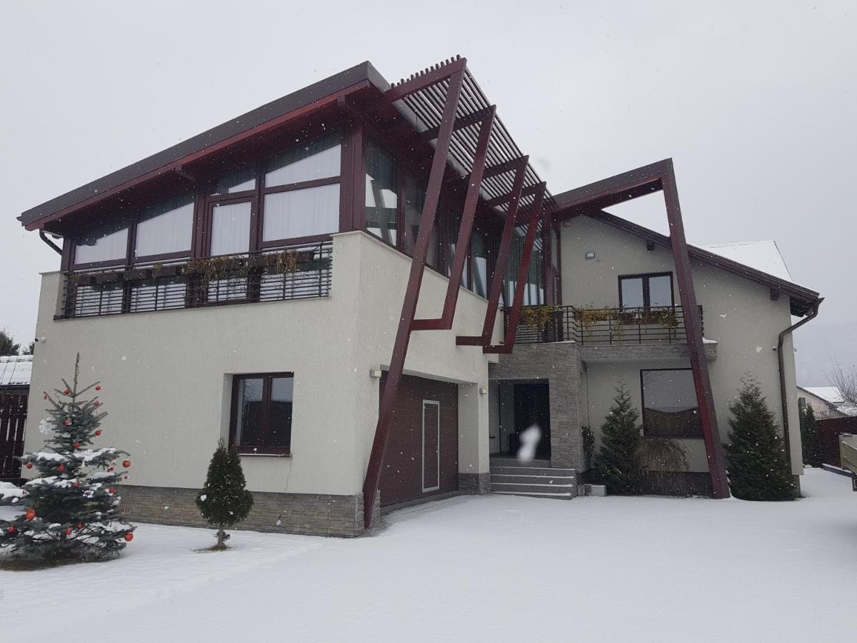 Vila Zinnober Μπρασόβ Εξωτερικό φωτογραφία